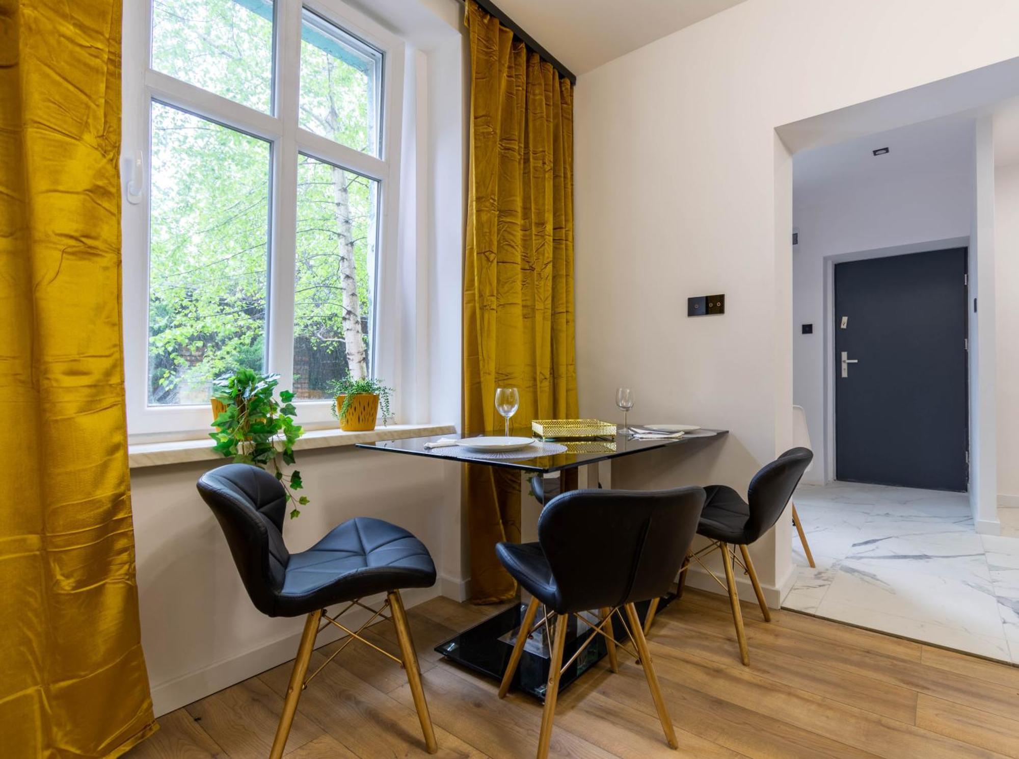Klimatyczny Apartament Wroclawska Lägenhet Bytom Exteriör bild